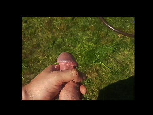 ❤️ A guapa quente recibe o seu coño rosa fodido e corre cun chorro nun xardín de verán ❌ Vídeo de puta en % gl.mkdou33miass.ru % ☑